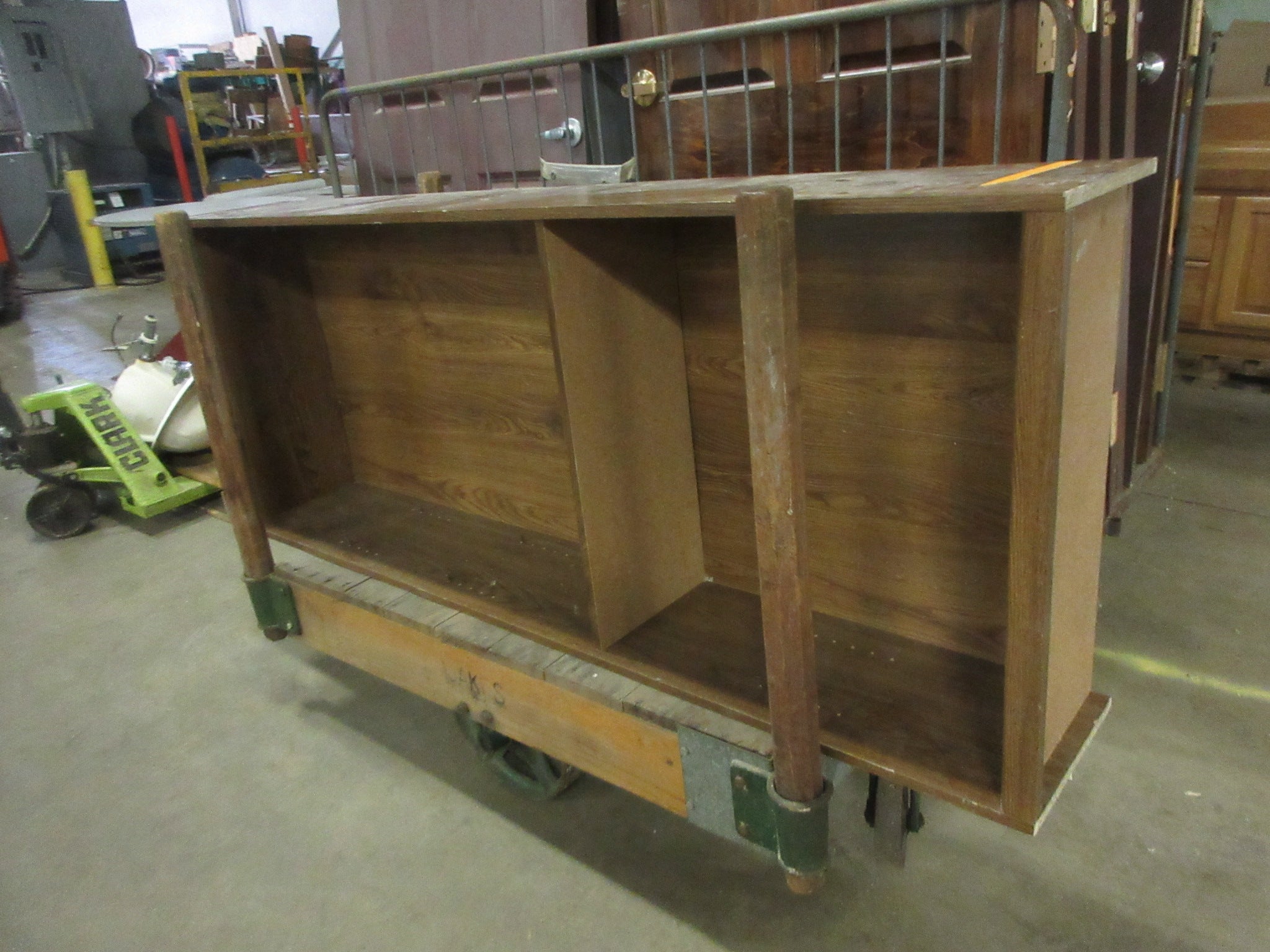 Wall Mount Bookshelf