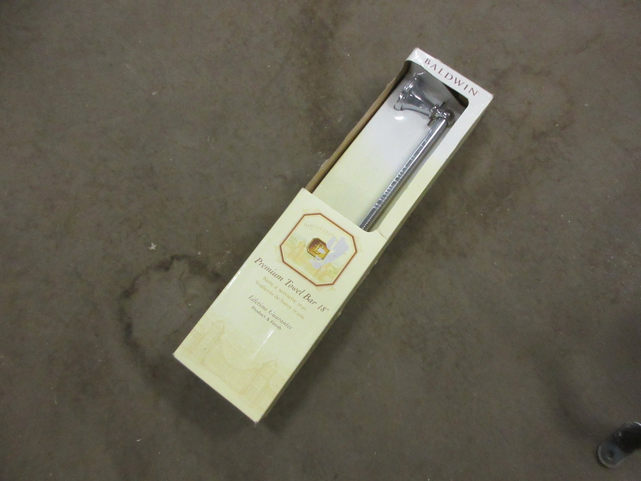 18" Towel Bar