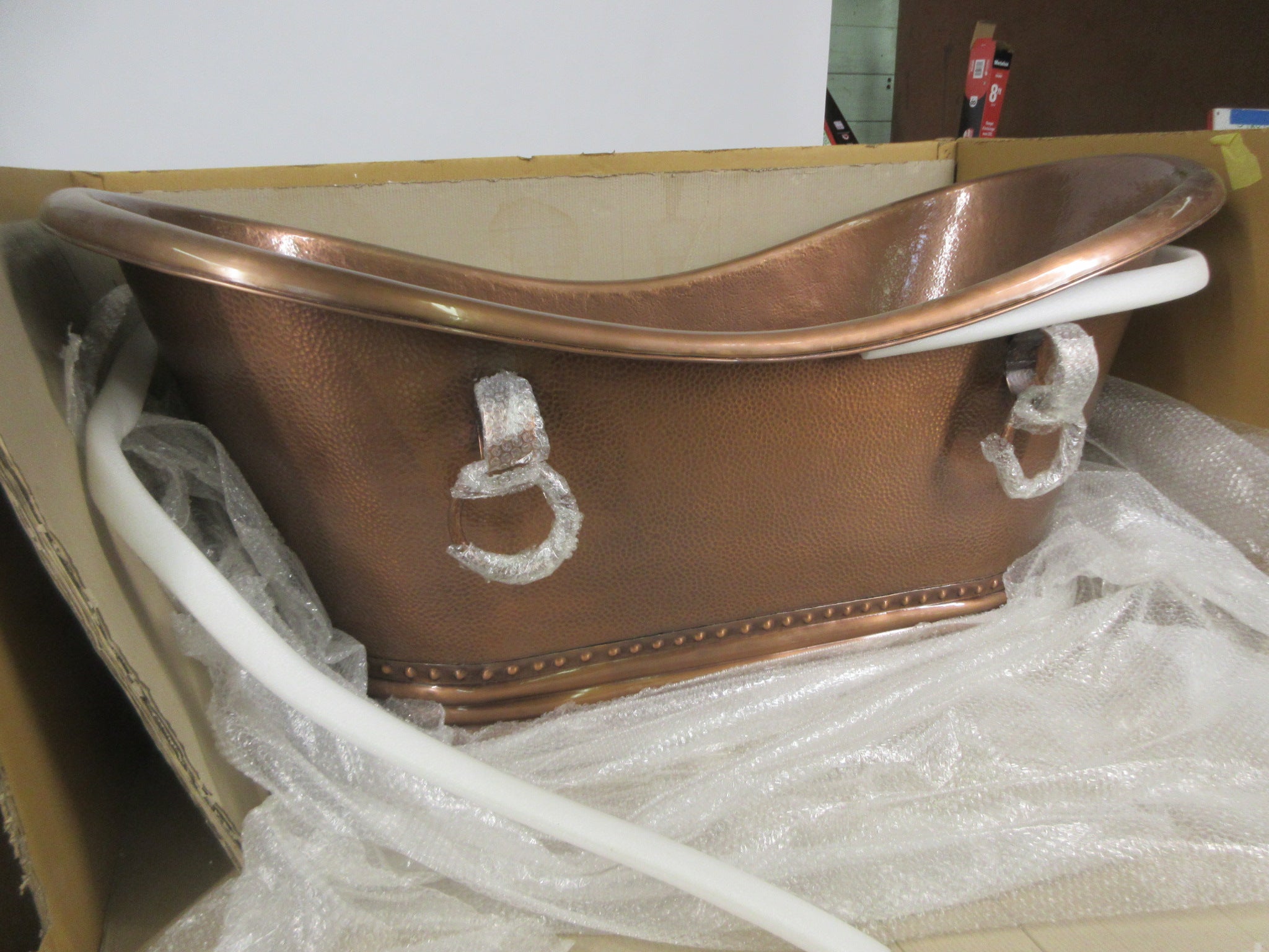 Double Slipper Hammered Copper Tub