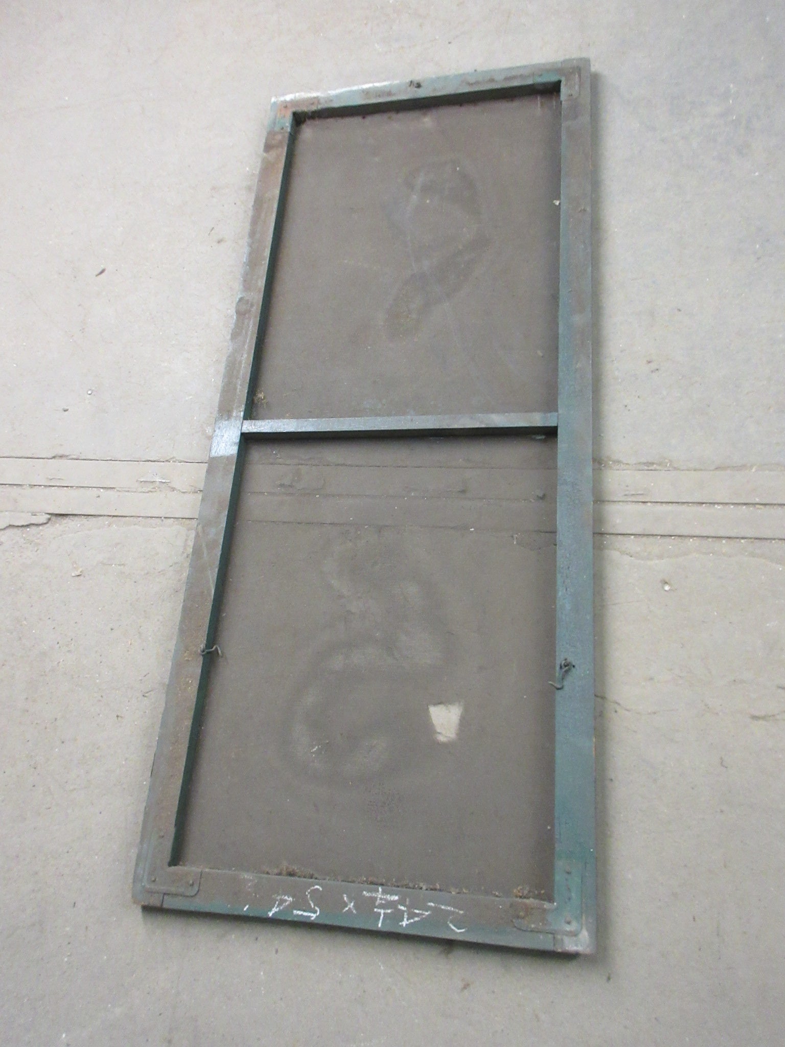 Wooden Frame Screen 24 1/2"