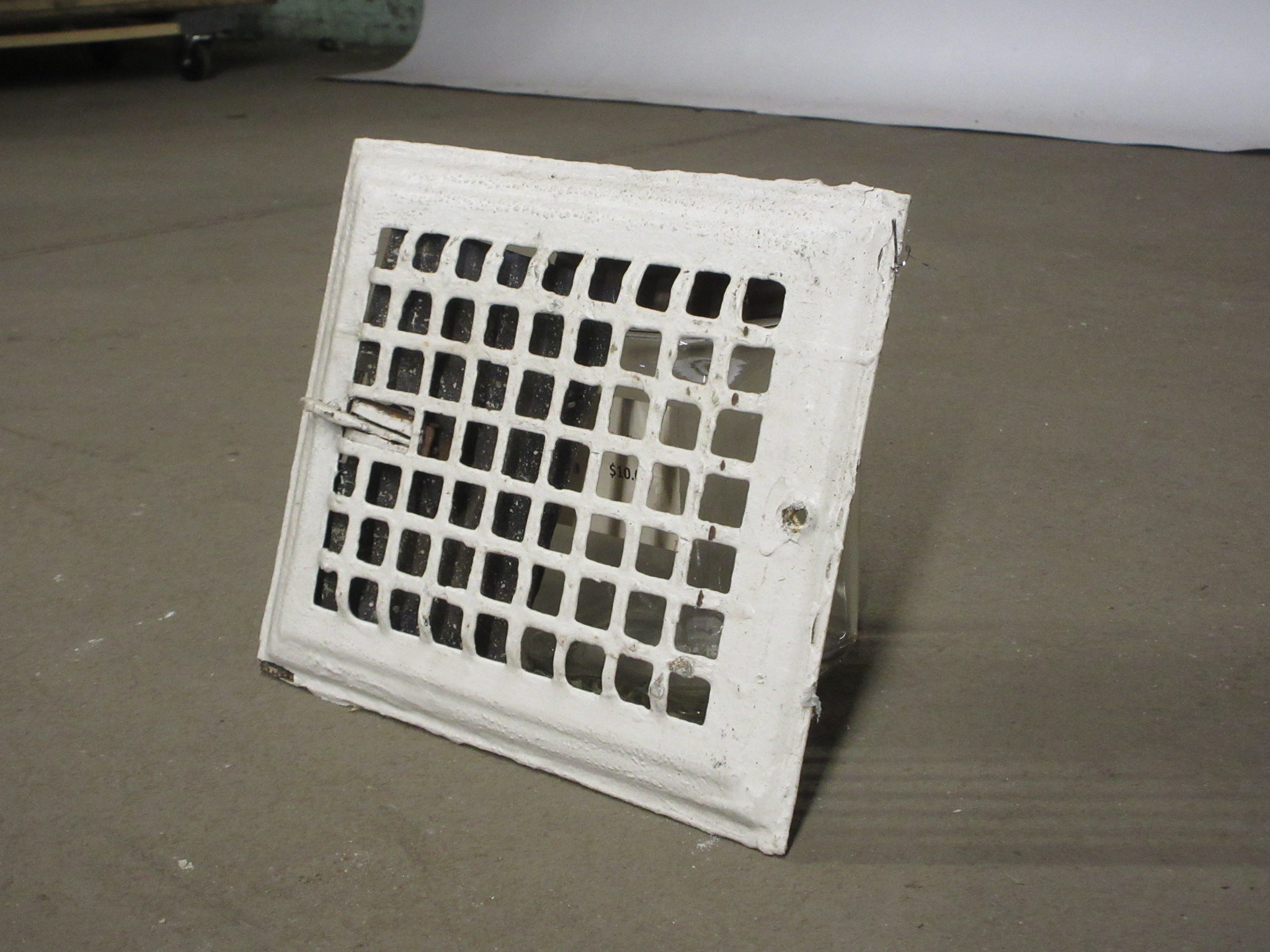 Painted Register Cover with Partial Damper