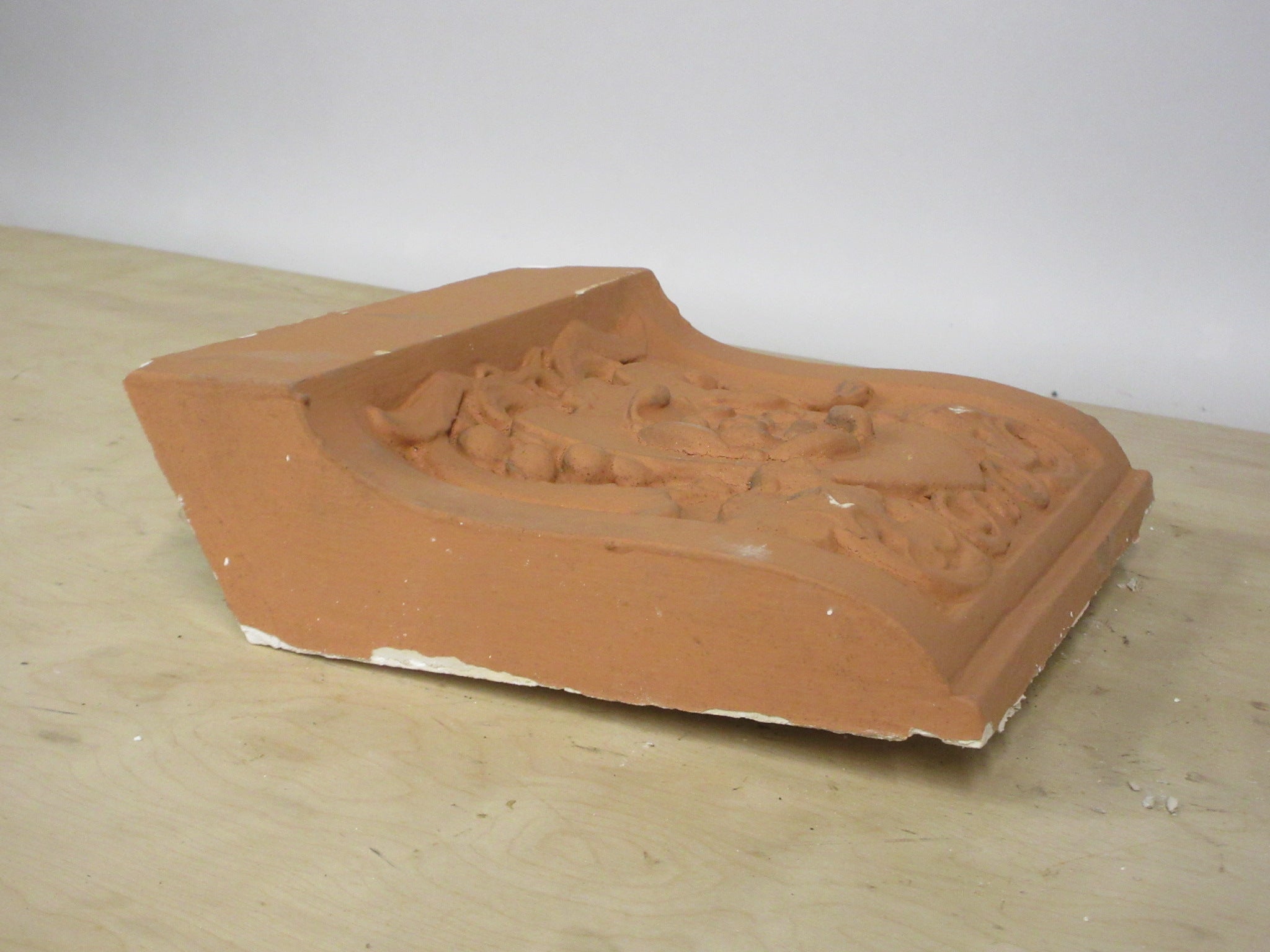 Painted Plaster Moulding 12 1/2"