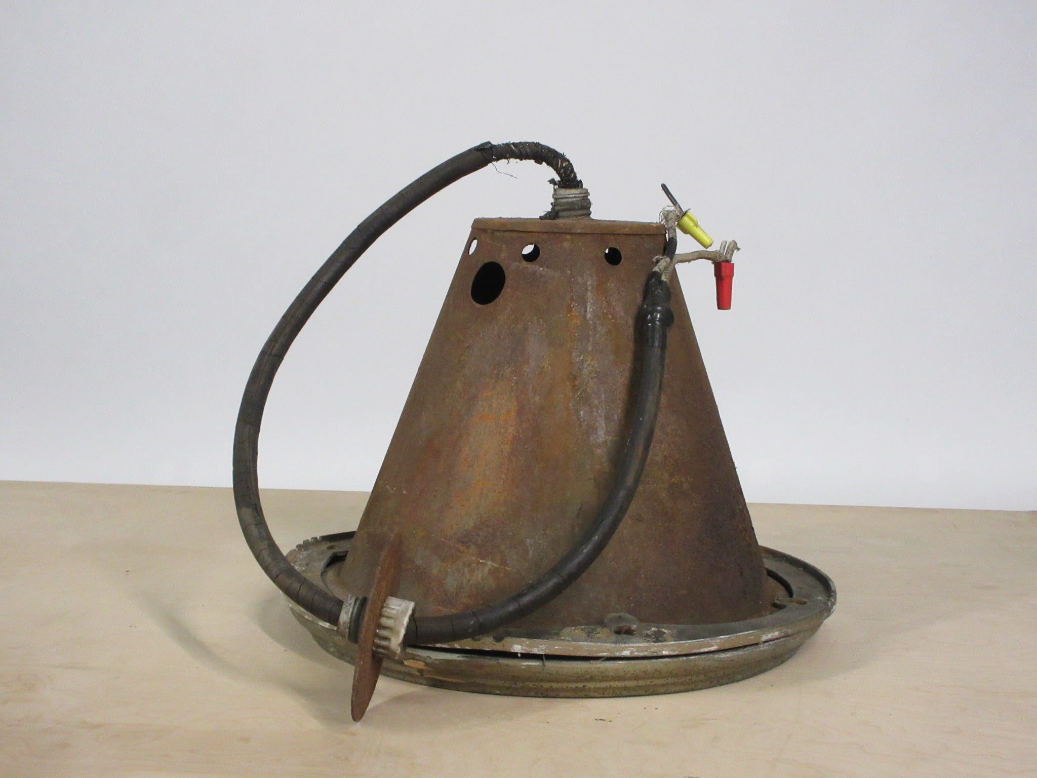 Industrial Light Fixture with Ceiling Plate