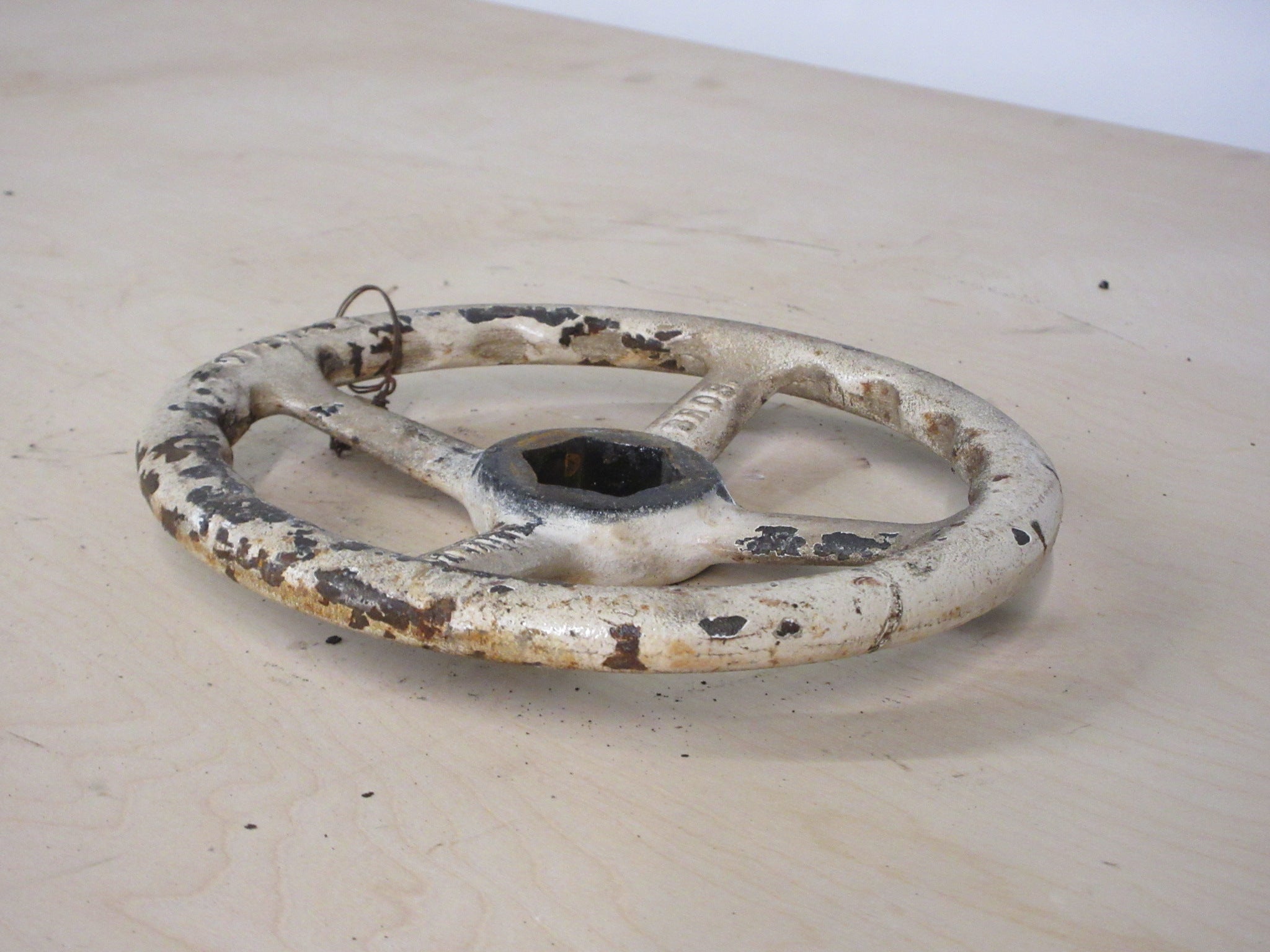 7 7/8" Industrial Wheel Handle