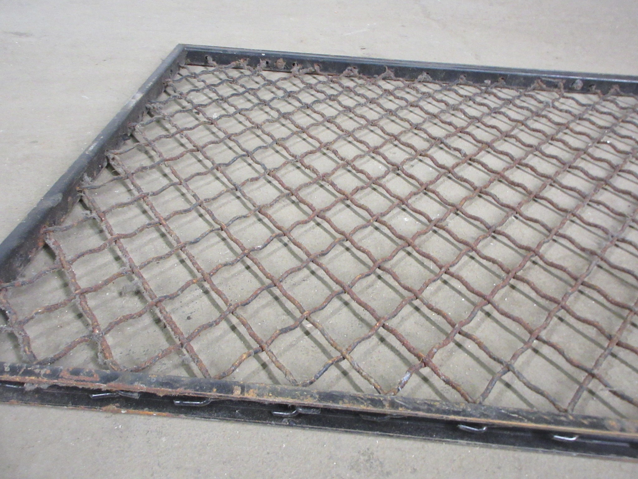 Window Grate 46 1/4"