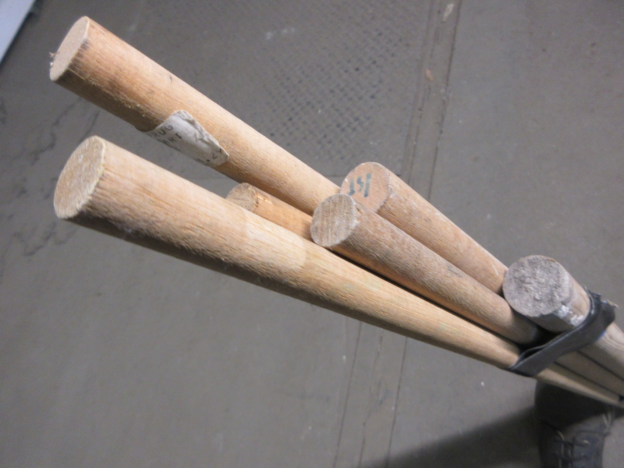 Bundle of Short Wooden Poles (Qty: 6)
