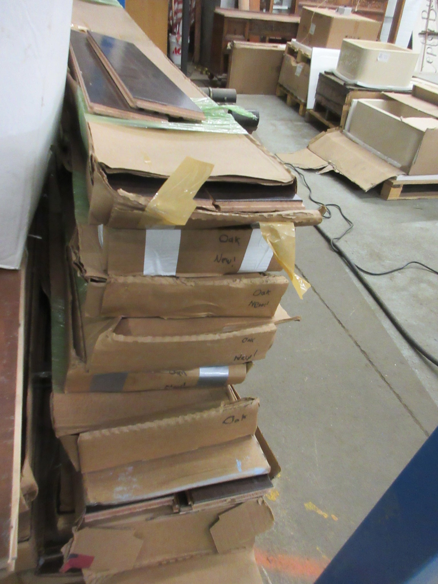 Lot Viking Red Oak Flooring (200 sq ft)