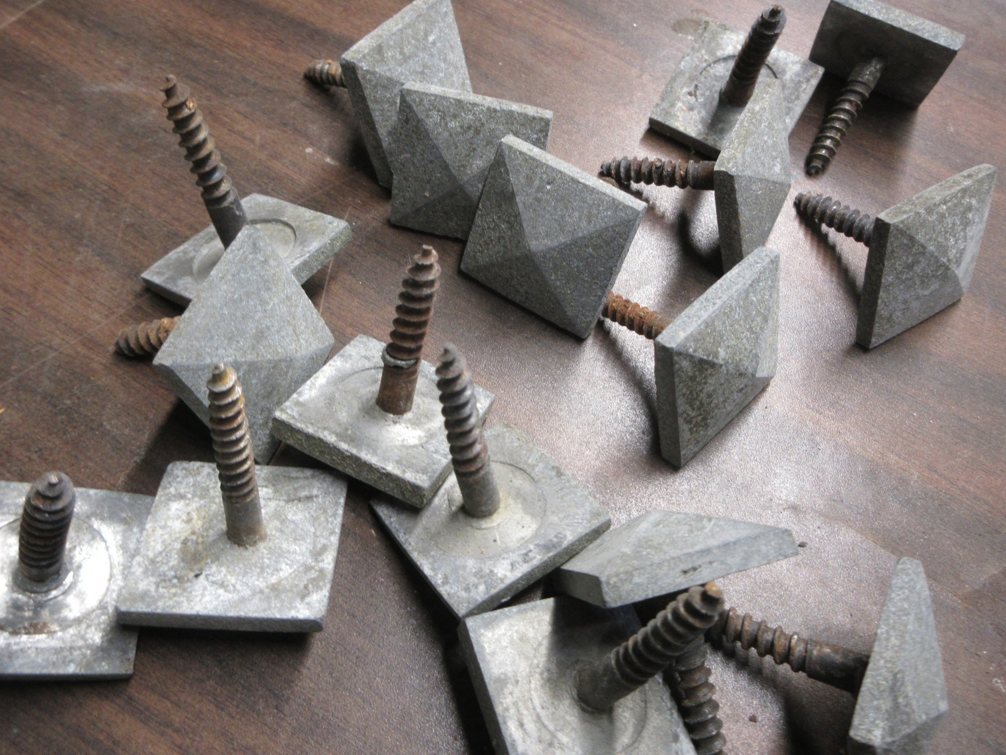 Vintage Square Head Metal Shutter Clips (18 pieces)